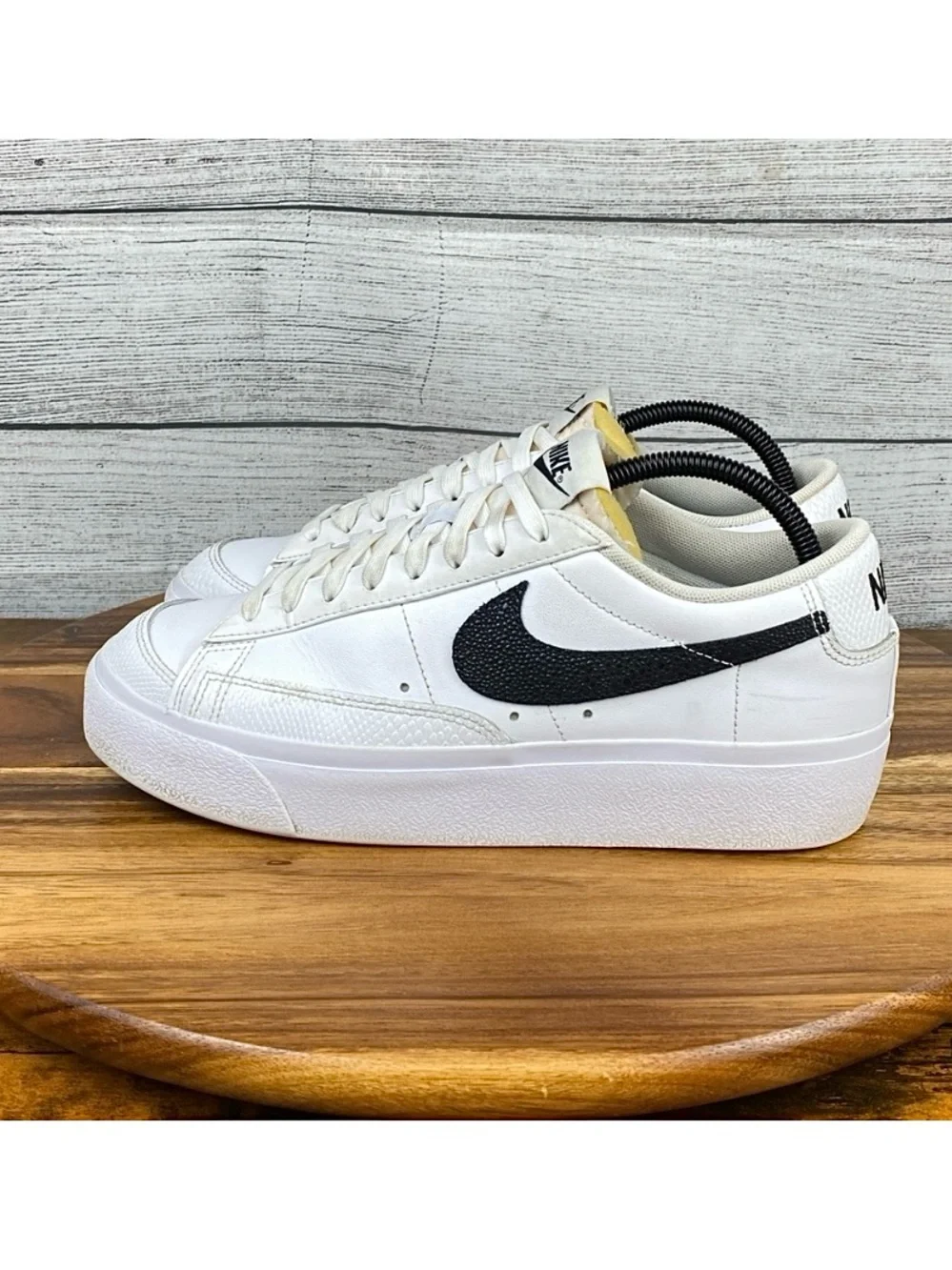 Nike Blazer Low Platform White Black Snakeskin Shoes DZ5210-100 Women’s Size 10